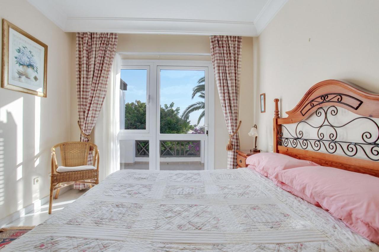 Villa Isa Плая Бланка Екстериор снимка